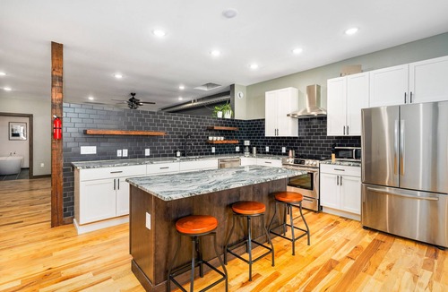 Duluth Apartment | Craft District Loft - Superior