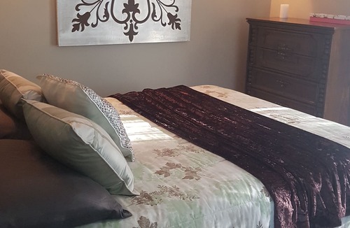 Balm Beach House | Creek Chalet at Balm Beach with Hot Tub & Sauna