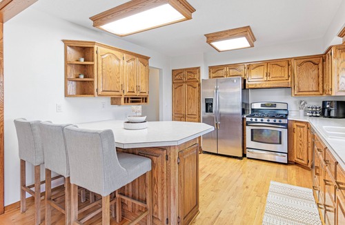 Stillwater House | Croixwood Cottage: 5BR luxe retreat near downtown Stillwater—book today!