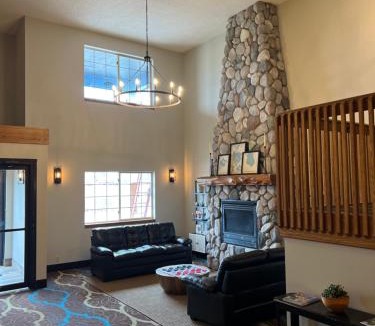 McGregor Hotel | Crossroads Hotel