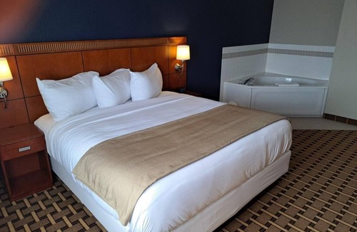McGregor Hotel | Crossroads Hotel