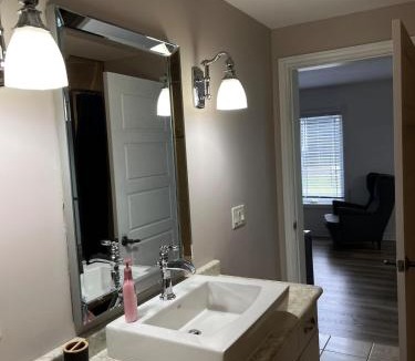 Crystal Beach Apartment | Crystal Beach home in Niagara