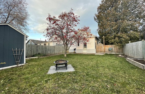 Thunder Bay House | Cute 2 bedroom home, great for work, family or friends.