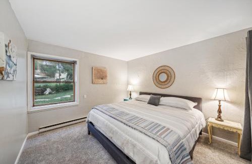 Stillwater House | Daffodil House - Large 6 Bedroom Accessible Rental