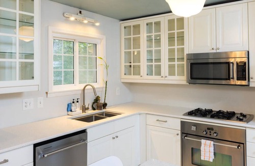 Edina House | Darling cozy house for rental over the holidays!