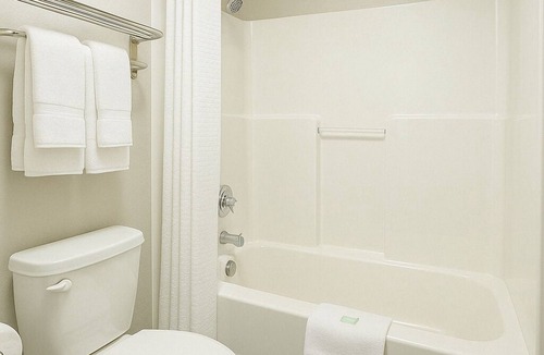 Fergus Falls Hotel | Days Inn by Wyndham Fergus Falls