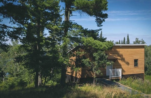 Kenora Cabin | Deer Run Cabin - Lakewood Park Cabins