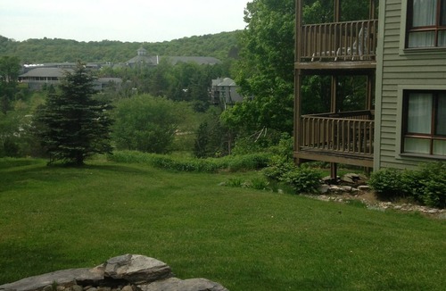 Huntsville Condo | Deerhurst - Private 3 bedroom condo