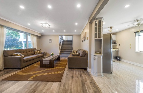 Clarington Other | Delightful Vacation Farm House- Cottage Style!