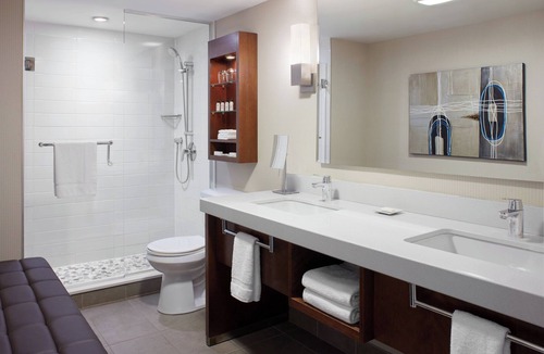Kingston Hotel | Delta Hotels by Marriott Kingston Waterfront