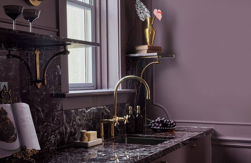 Stratford Hotel | Designed for a romantic getaway or a solo adventure on the town. Dramatic & Theatrical