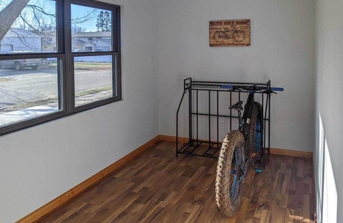 Crosby Cottage | Dog-friendly Crosby Home w/Bike Storage!