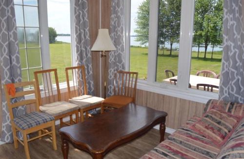 Iroquois Ski Chalet | Doran Bay Resort