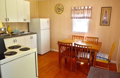 Iroquois Cottage | Doran Bay Resort - Iroquois - Cottage - 1