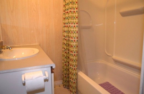 Iroquois Cottage | Doran Bay Resort - Iroquois - Cottage - 1