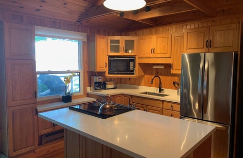 Malone House | Double Beachfront Cottage - The Cedar and The Pine
