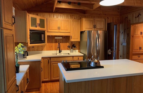 Malone House | Double Beachfront Cottage - The Cedar and The Pine