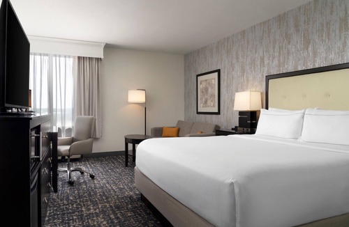 North Chesterfield Hotel | DoubleTree by Hilton Richmond - Midlothian