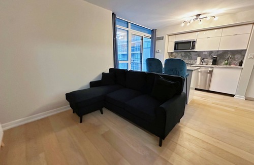 CityPlace Condo | Downtown 2 bedroom Gem with Free Parking