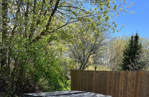 Brockville House | Downtown Escape- Cozy updated home with Hottub
