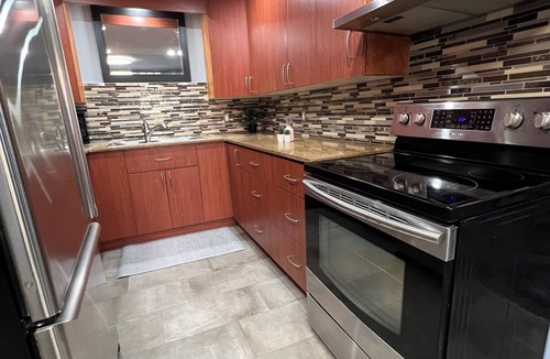Lowertown Apartment | Downtown - Large Modern 2 BR APT + 1 Free Parking