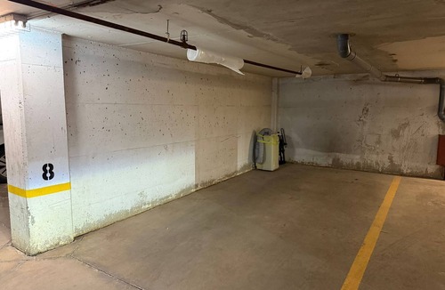 South End Apartment | Downtown Retreat – Studio + included parking