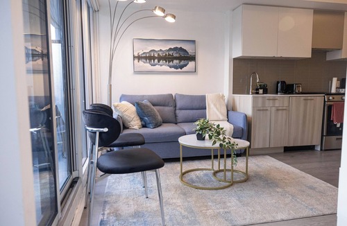 Church and Wellesley Condo | Downtown Suite: Steps from Eaton