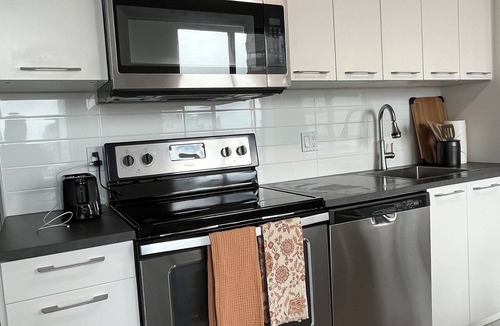 Downtown Edmonton Apartment | Downtown Suite - Stunning View Right in the centre of Edmonton