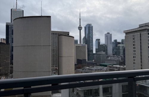 Bay Street Corridor Hotel | Downtown Toronto 1 Bed 1 Bath | Queen Bed, Pool Table Steps From The CN Tower|