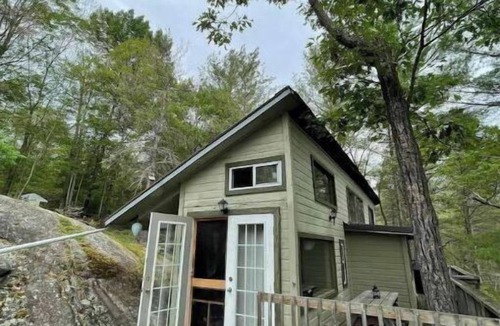 Port Severn Cottage | Dragonfly Cottage /Six Mile Lake /Muskoka