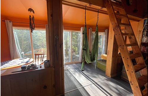Actinolite Cabin | Dragon’s Nest on River. Quiet Get-away
