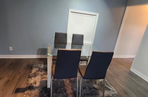 York Apartment | Dufferin home