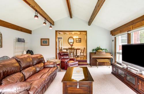 Duluth House | Duluth Lake House - Walk to Beach and Boat Ramp!
