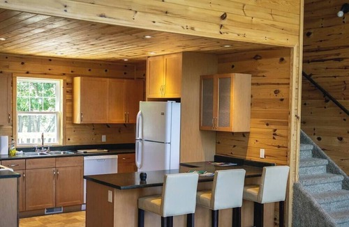 Kenora Cabin | Eagle Nest Cabin - Lakewood Park Cabins