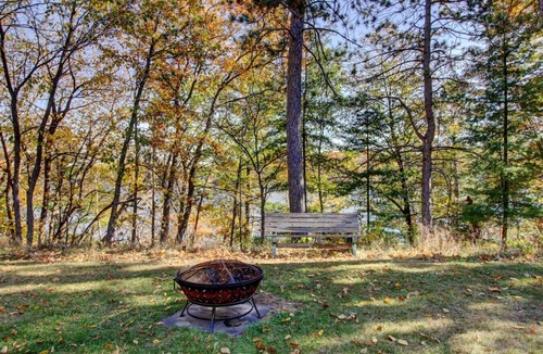 Brainerd Cabin | Eagle's Nest - Guest House