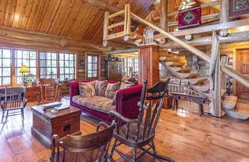 Ely House | Eagles Nest Lodge - Peace & tranquility defined, hand-scribed log home,