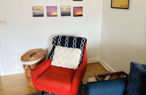 St. Louis County House | Eclectic Park Point Escape