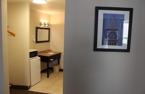 Sudbury Hotel | Econo Lodge