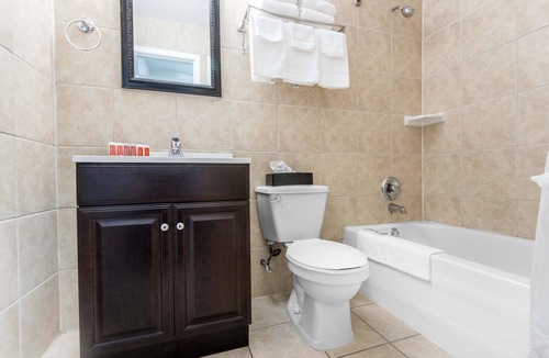 Sudbury Hotel | Econo Lodge