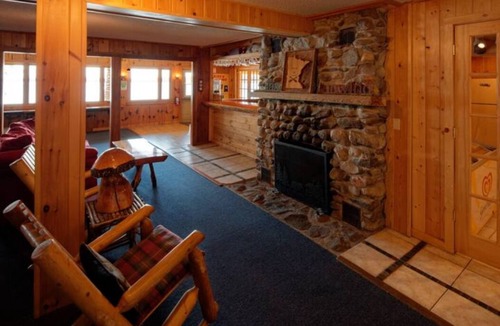 Orr Cabin | Elbow Lake Lodge: White Birch - 2BR/1BA Lakefront Cabin