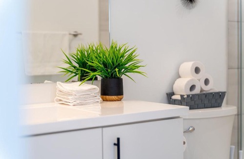 Kitchener Apartment | Elegant Open-Concept Condo in Downtown K-W