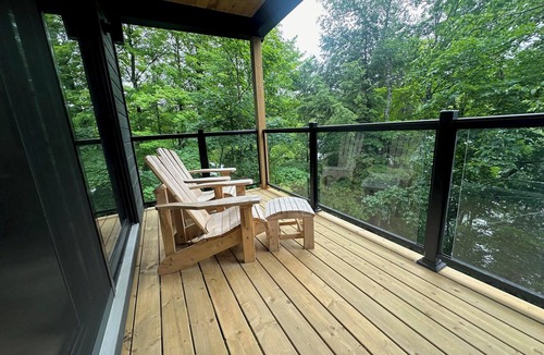 Irondale Cottage | Emerald Escape