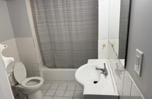 Bramalea Apartment | English Walkout Basement Private Entrance