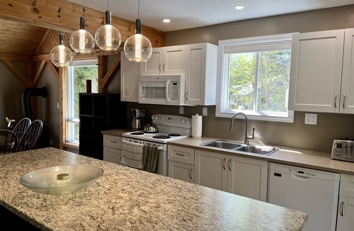 Miller Lake House | Enjoy the paradise of Lake Huron