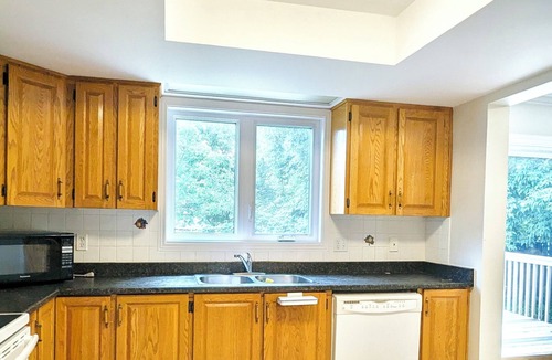 Ottawa Division House | Ensuite 10min from airport 15min to downtown
