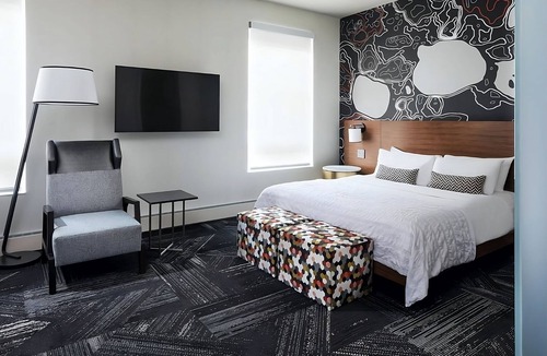 Downtown Minneapolis Hotel | Ensuring a Very Comfortable & Memorable Stay! 3 Modern Units, Pet-friendly!