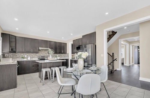 Whitby House | Entire 4 Bedroom Home in Whitby