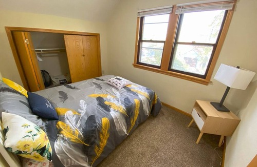 St. Cloud Bed & Breakfast | Entire Duplex in St. Cloud with Computer Office and 10% Wkly Discount