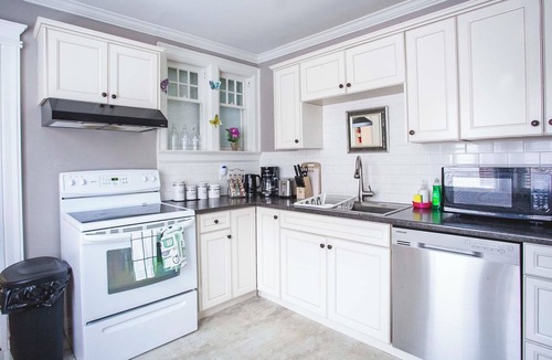 Fort Erie House | Entire Near Niagara, Crystal Beach, Buffalo - Located in Canada