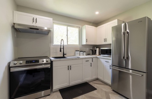 Kemptville Apartment | Entire Suite in Kemptville, Ontario, Canada